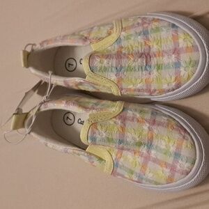 New slip on size 7 toddler shoes